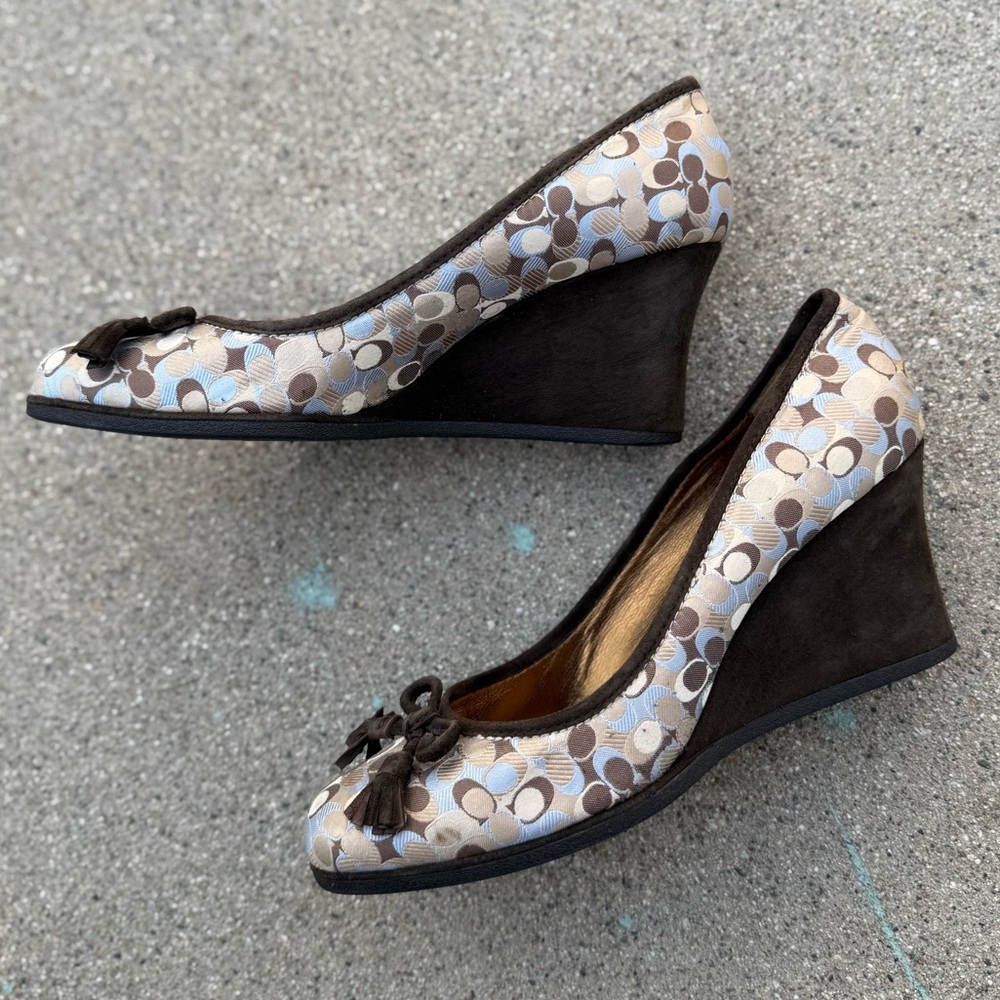 Coach Irene mini c's logo wedge heels women's size 8 preloved - Picture 5 of 9